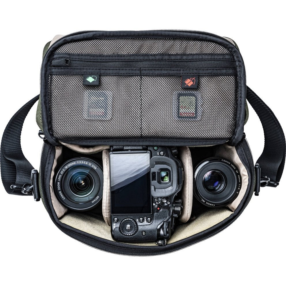 Vanguard Veo Select 22S Messenger Bag Green - cambuy-lives
