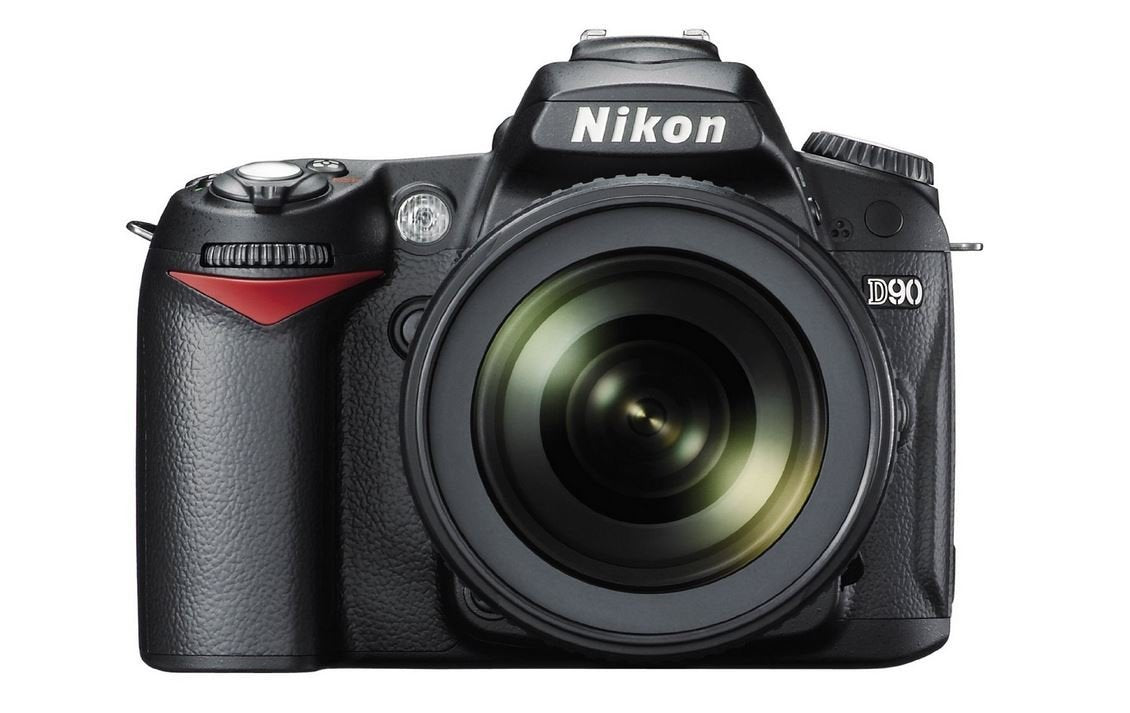 Nikon D90 DSLR with AF-S 18-105mm VR II Kit Lens 8GB Card in Camera Bag - cambuy-lives