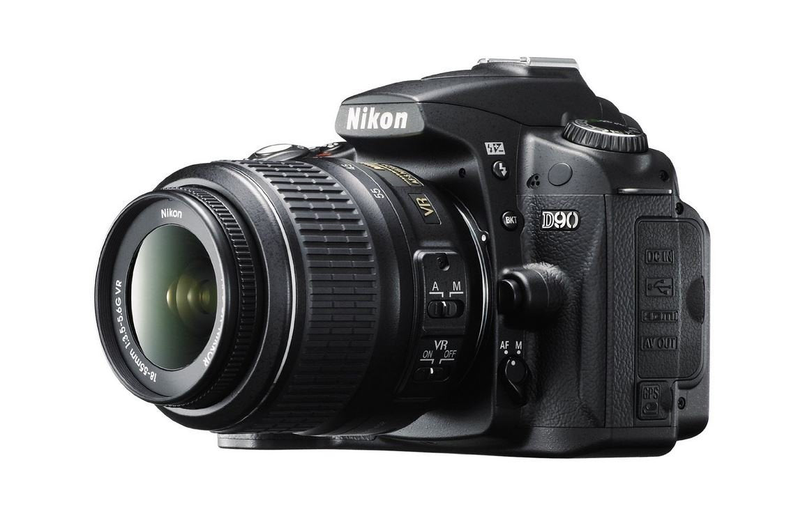 Nikon D90 DSLR with AF-S 18-105mm VR II Kit Lens 8GB Card in Camera Bag - cambuy-lives