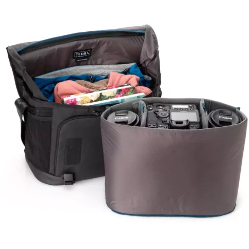 Tenba DNA 16 Pro Messenger Bag / Black