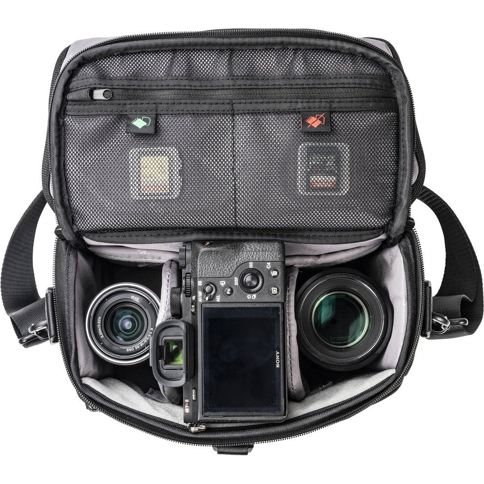 Vanguard VEO Select 22S BK Shoulder Bag Black - cambuy-lives